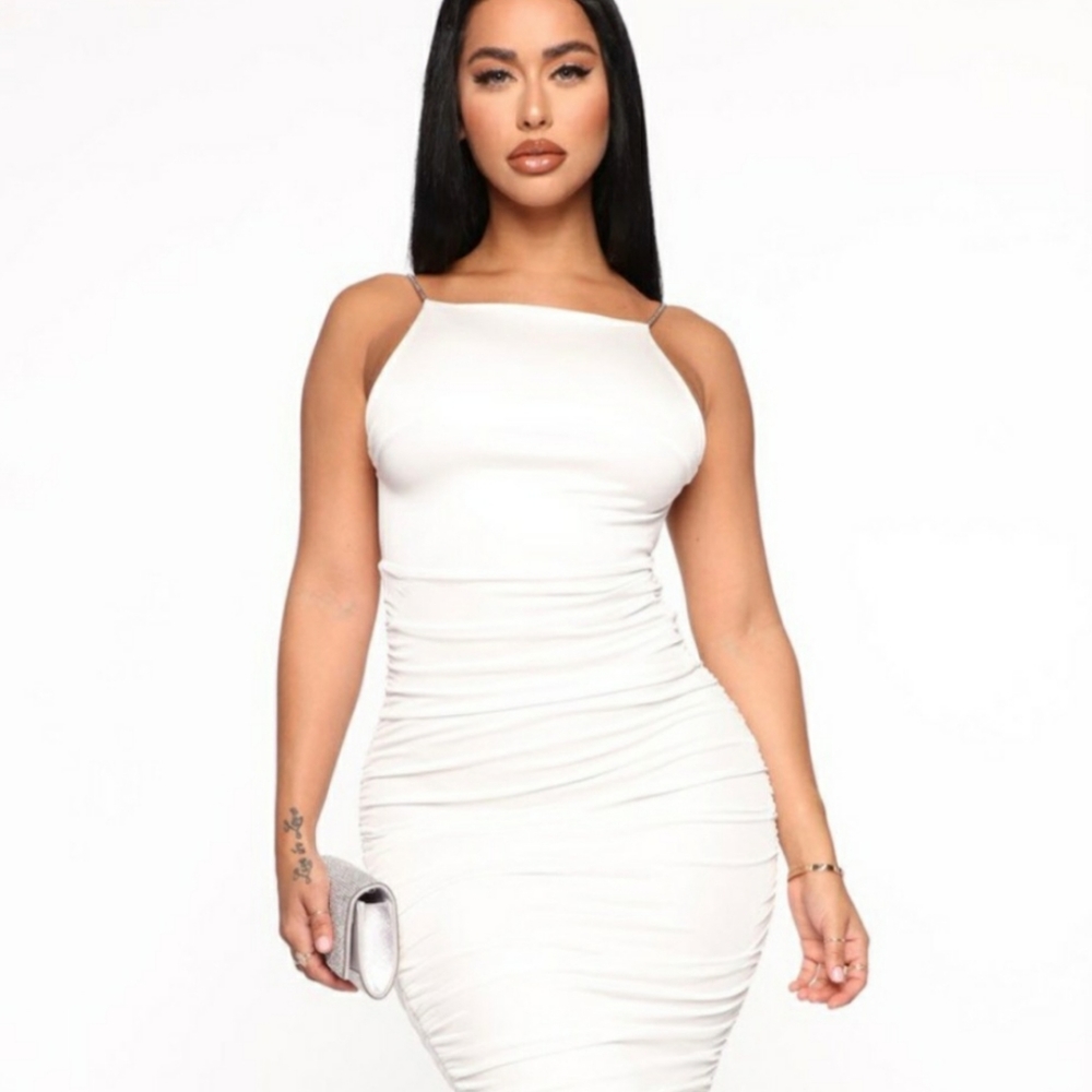 Fashion nova party crasher ruched midi dress Nwt